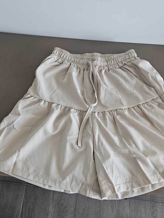 Pants - Beige Drawstring Tiered Women's Shorts